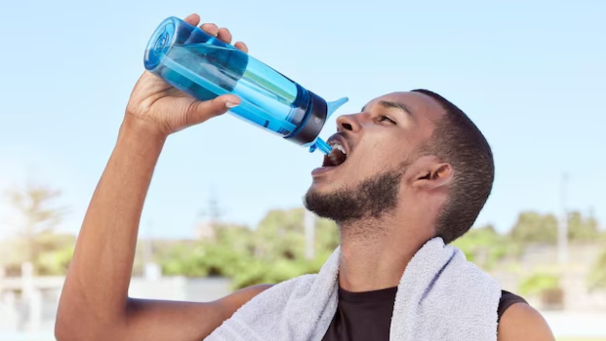 Giữ Cân Bằng Điện Giải Nhờ Uống Nước Và Đồ Uống Tự Nhiên